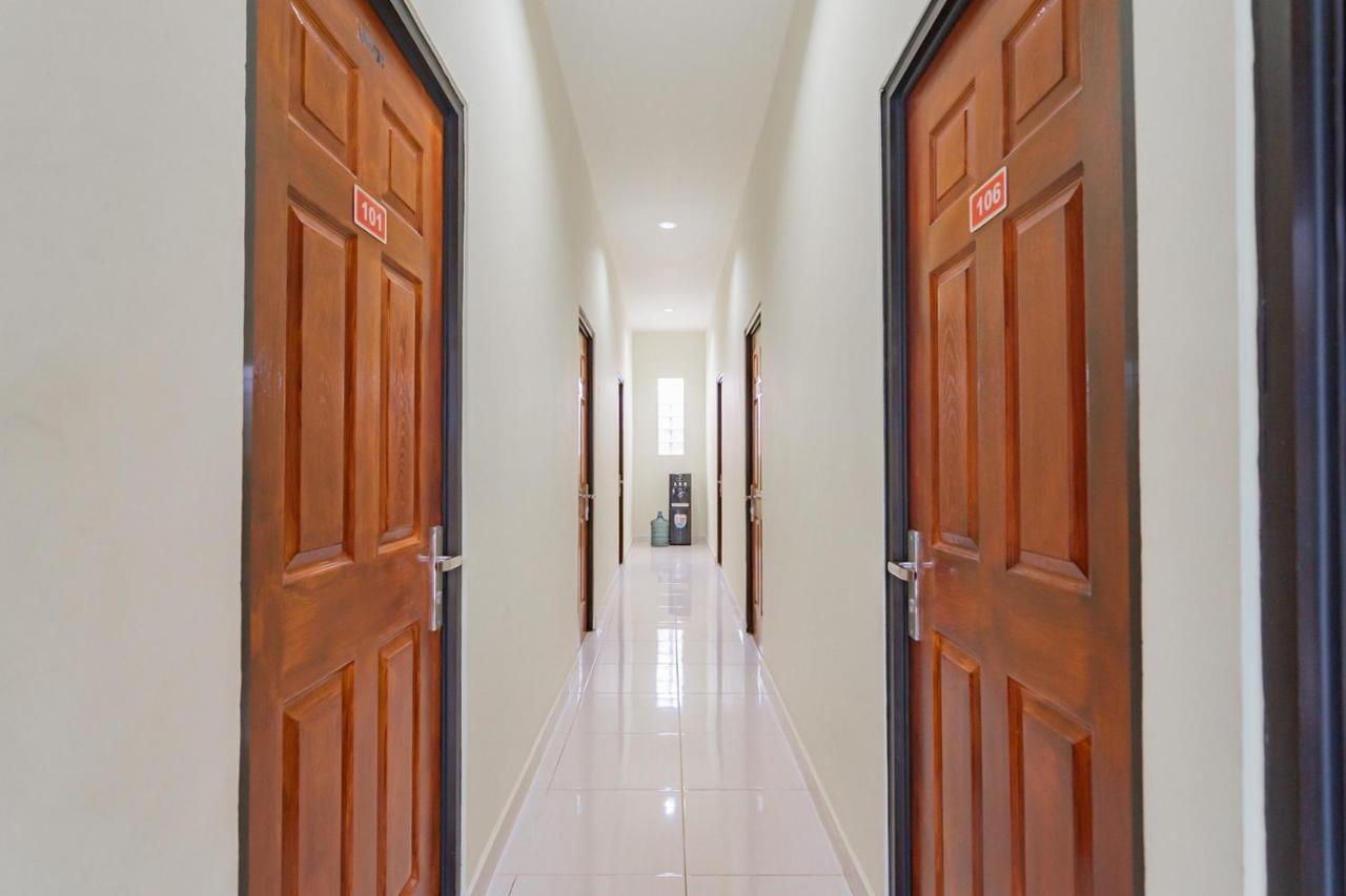 Reddoorz Near Arka Sepinggan Airport Balikpapan Hotel Exterior photo